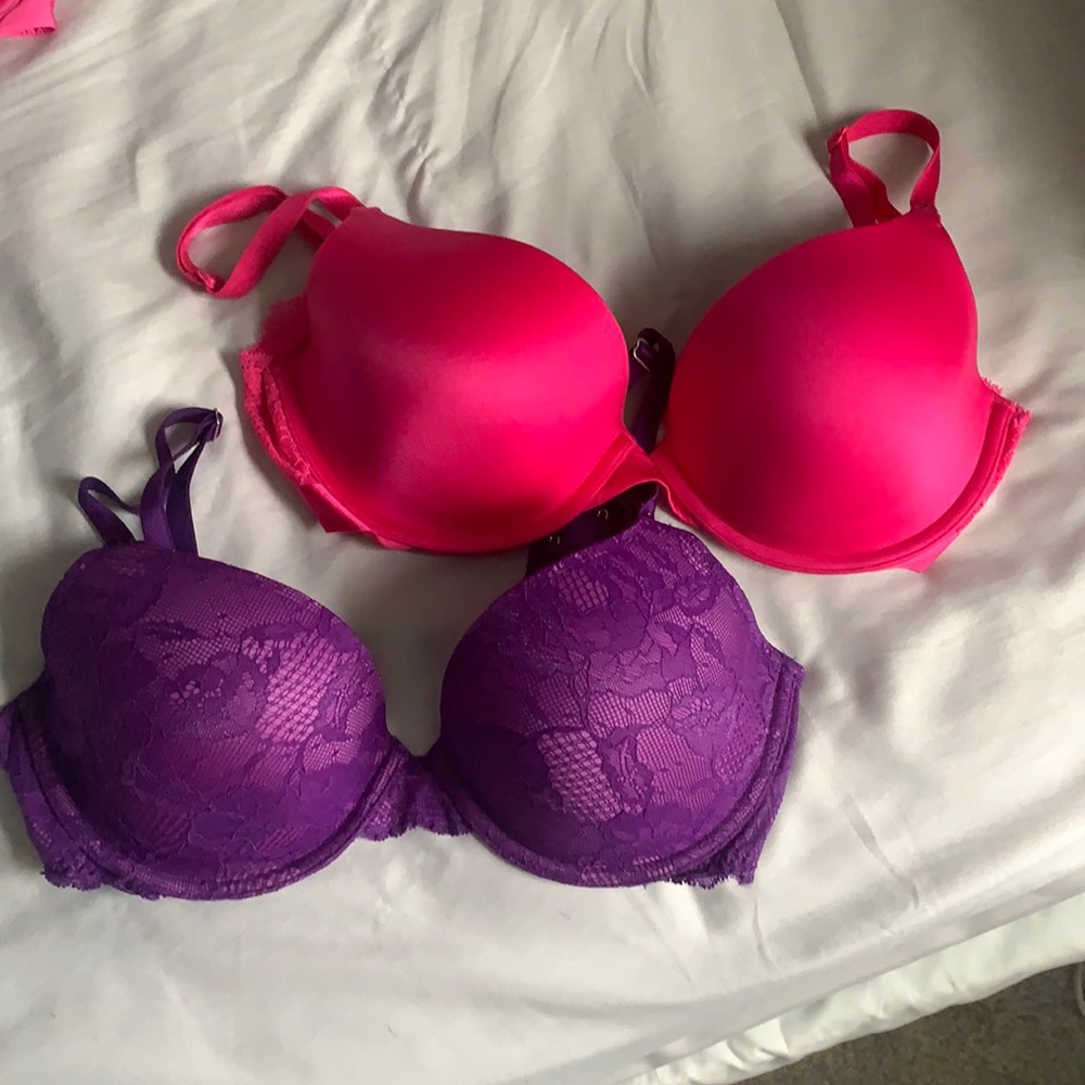 Victoria’s Secret bio fit Demi uplift bras